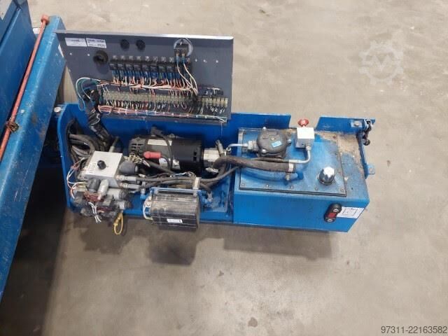 Ascensore a forbice SkyJack SJIII 3226