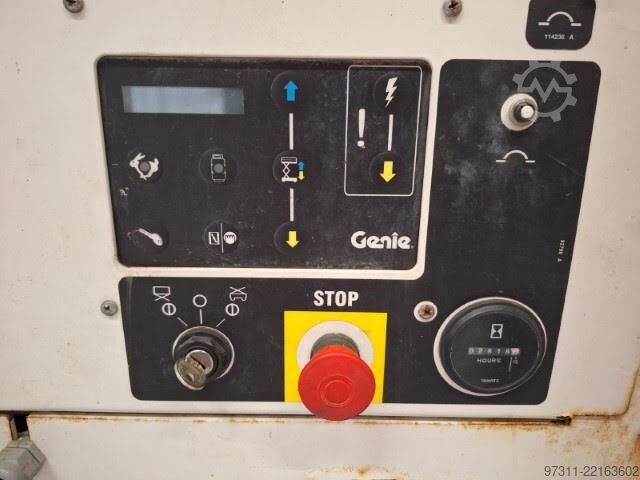 Ascensore a forbice Genie GS-4390 RT