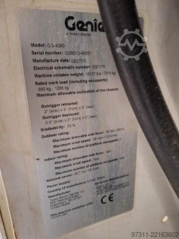 Ascensore a forbice Genie GS-4390 RT