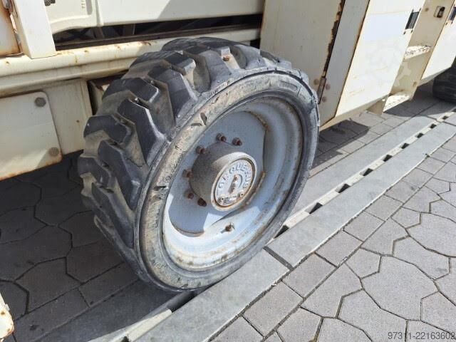 Ascensore a forbice Genie GS-4390 RT