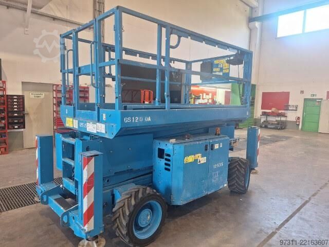 Ascensore a forbice Genie GS-3369 RT OR