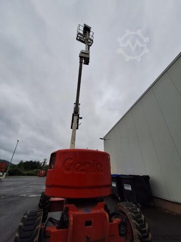 Piattaforma di lavoro telescopica articolata Genie Z-45/25J RT