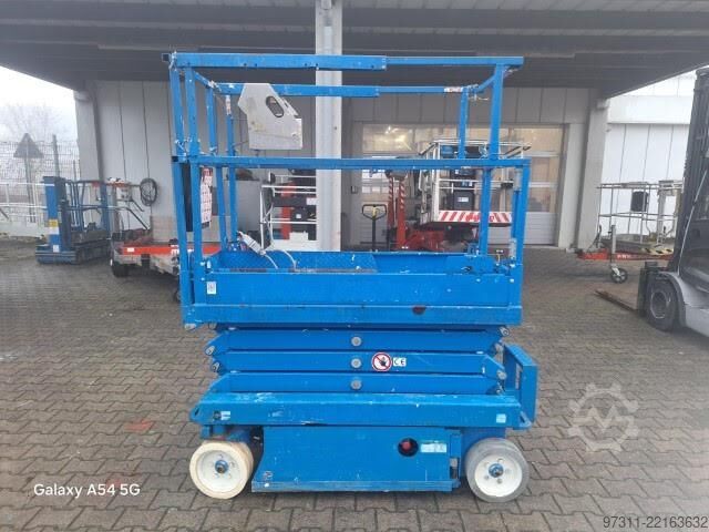 Ascensore a forbice SkyJack SJIII 3219