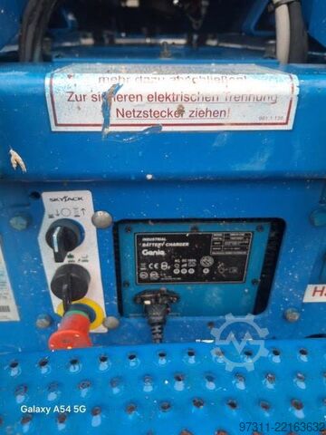 Ascensore a forbice SkyJack SJIII 3219