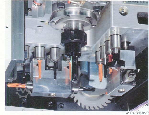 مركز تشغيل BIESSE ROVER 13
