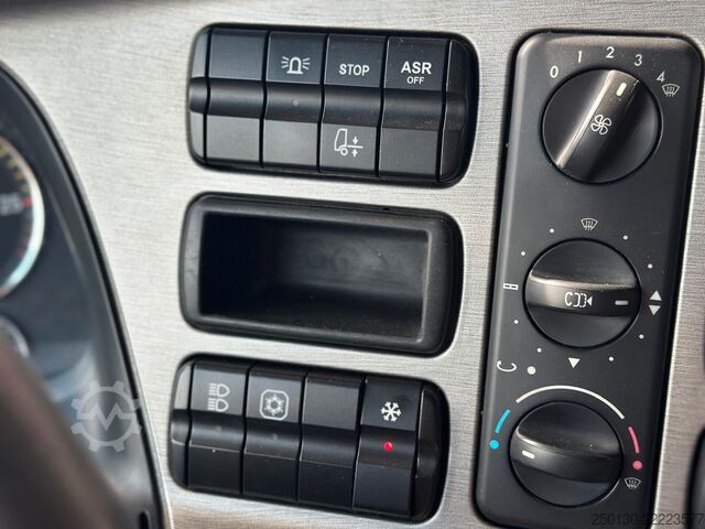 Standard SZM MERCEDES-BENZ MP3 1855 4x2BL Schausteller/Retarder/AHK*Slider