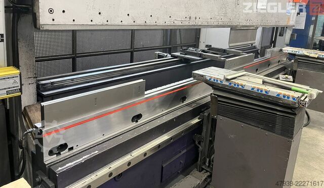 CNC-Abkantpresse Bystronic Xpert 250x4100