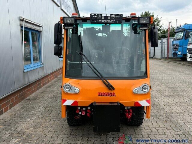 Hátíð loftrými sendibíll Hansa Hansa AZP 1003L Winterdienst-Streuer + Schild