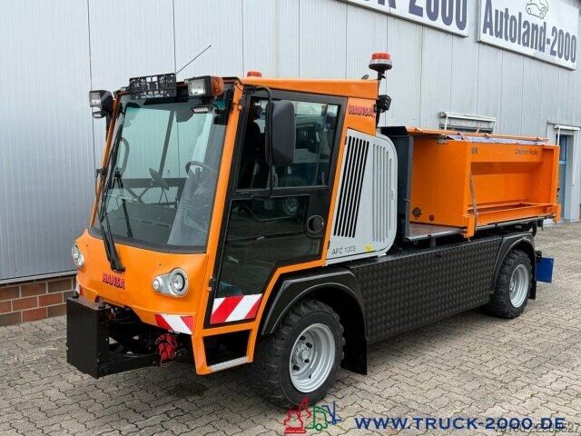 Hátíð loftrými sendibíll Multicar Hansa AZP 1003L Winter + Streuer + Schild