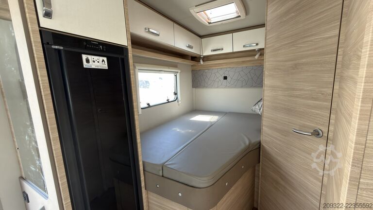 полуинтегриран кемпер Fiat Ducato Weinsberg Carasuite 2024 | Cambio automatico | 5 posti letto