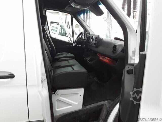 Slēgtais furgons Mercedes-Benz Sprinter 311 CDI L1H1 MBUX AHK Klima Kamera