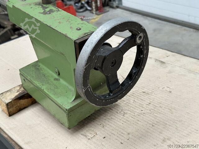 Luneta móvel para torno PINACHO Contrepointe pour tour PINACHO Hauteur de pointe 180 mm
