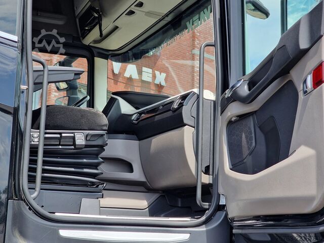 Standard-SZM Scania R650 V8 NGS Highline 6x4 - Manual gearbox with ...
