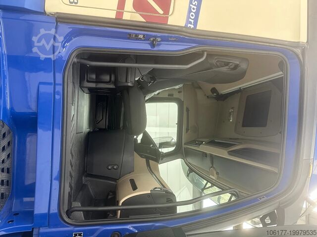Estándar-SZM Mercedes-Benz Actros 1845 AIRCO / ADR