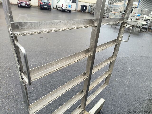 Xe kéo khói Rauchwagen Smoking Car 103x100x195