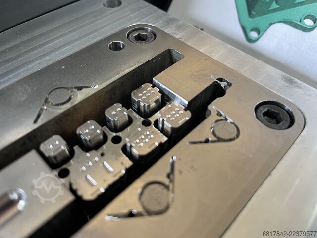 Hybrid additive machining center Matsuura LUMEX Avance-25