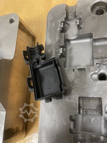 Centre d’usinage hybride additif Matsuura LUMEX Avance-25