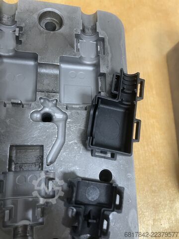 Centre d’usinage hybride additif Matsuura LUMEX Avance-25