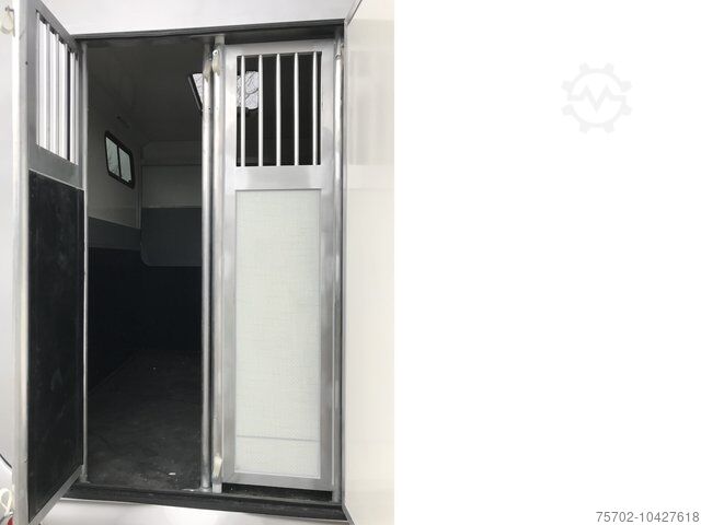 Rimorchio per bestiame  Steinsberger Anka 2 Pferdeanhänger mit Bett