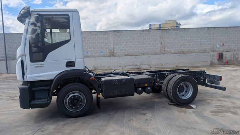 שלדת משאית IVECO Eurocargo