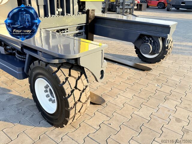 Empilhadeira multidirecional Combilift C5000 XL GAS TRIPLEX 6920 FORK POSITIONE