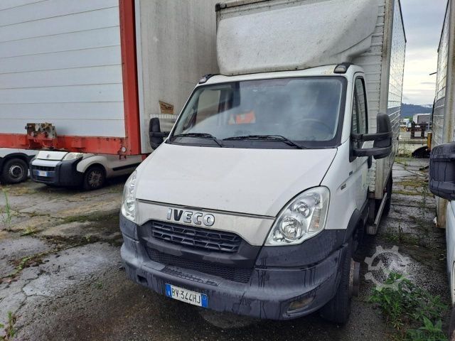 Furgon kuti IVECO DAILY 60C17