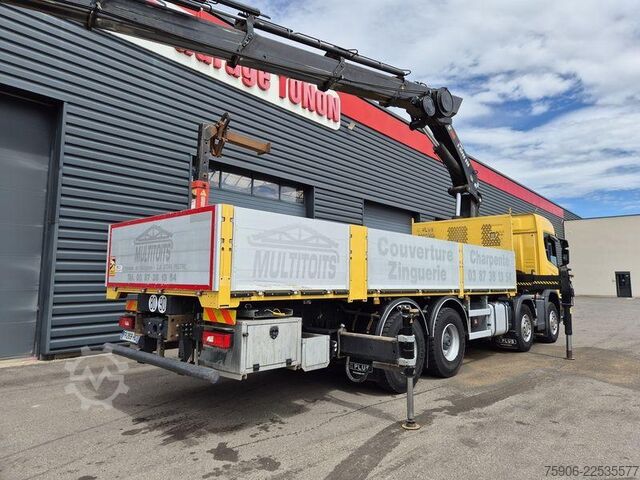 Camião de plataforma Scania P