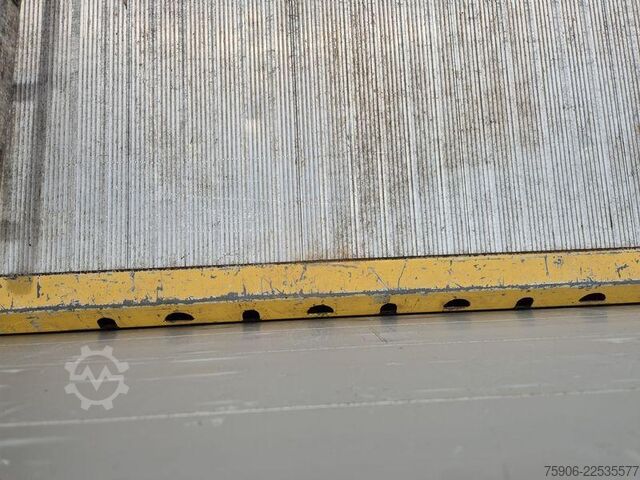 Camião de plataforma Scania P