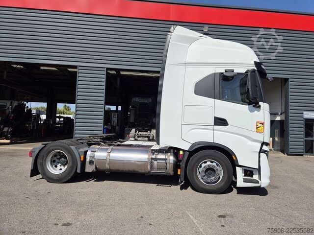 Tractora standard Iveco S-WAY