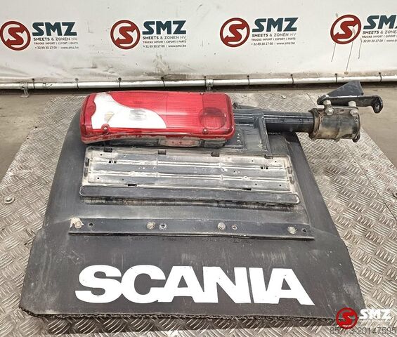 Guarda-lamas Scania Occ spatbordlsteun achteras, links achter Scania