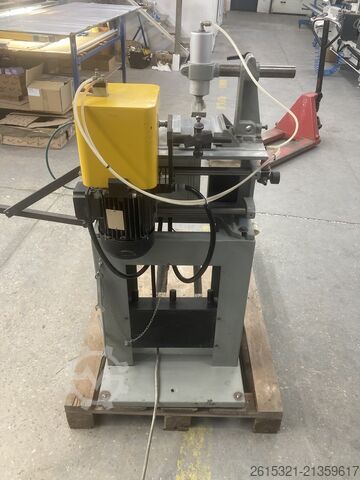 фрезерний верстат для стійок з ПВХ та алюмінію SCHURING ML 120