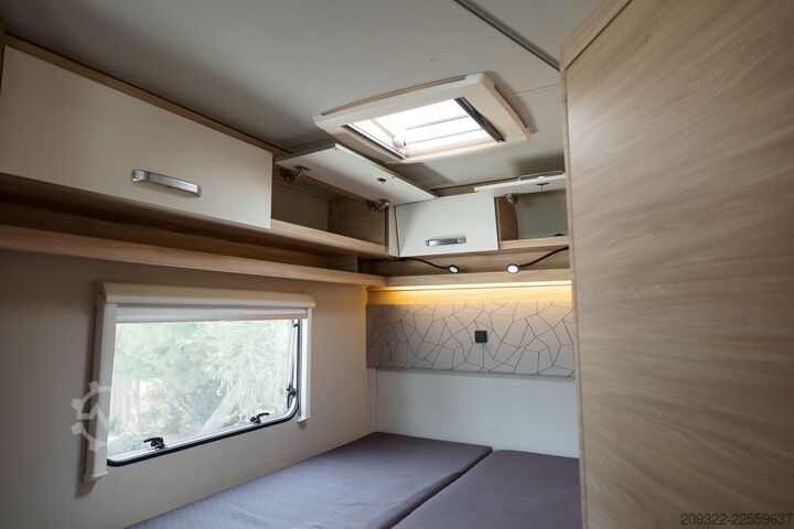 Lakókocsi/lakóautó Fiat Ducato Weinsberg Carasuite 2020 | Completamente accessoriato | 5 posti let
