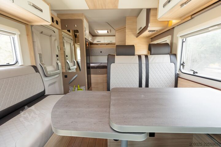 Lakókocsi/lakóautó Fiat Ducato Weinsberg Carasuite 2020 | Completamente accessoriato | 5 posti let