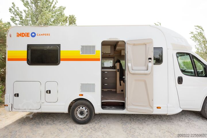 Lakókocsi/lakóautó Fiat Ducato Weinsberg Carasuite 2020 | Completamente accessoriato | 5 posti let