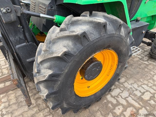 前置叉车 JCB 926 4x4 / 2.600 KG / 1.048 H