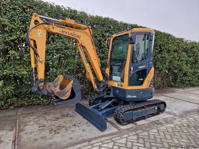 Minibagger Hyundai 25Z-9AK