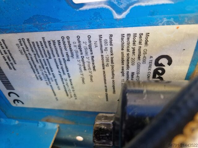 Sakselevator Genie GS-4390 (15,5 mtr werkhoogte)