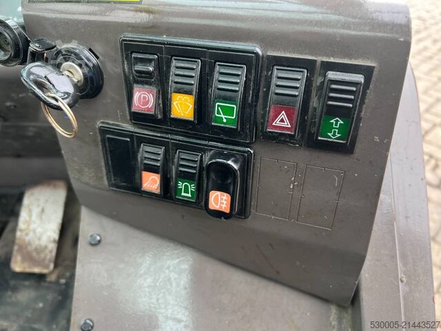 फोर्कलिफ्ट Manitou MSI 30 T