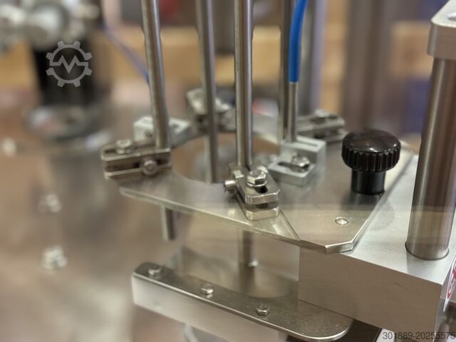 IJsproductie, roterende vulmachine RotoPack, Finamac 15/6