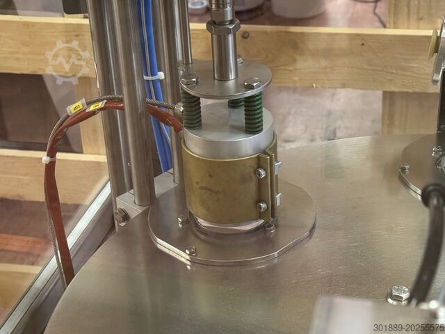 IJsproductie, roterende vulmachine RotoPack, Finamac 15/6