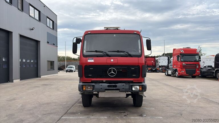 Podvozok s kabínou Mercedes-Benz SK 2233 (GRAND PONT / V8 AVEC 2X TURBO / BIG AXLE)