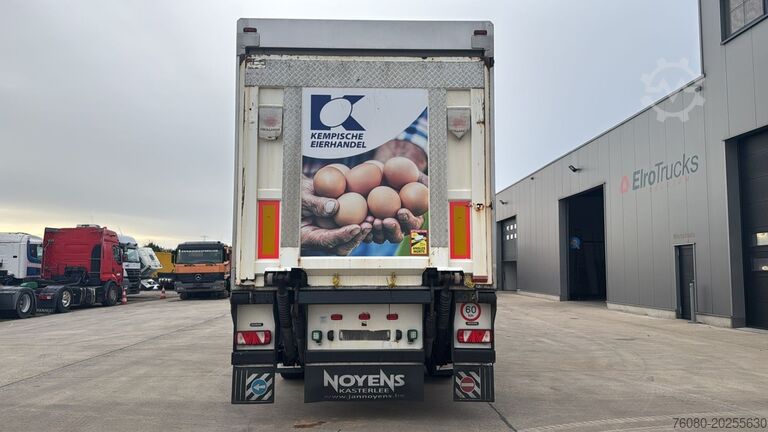 Transport refrigerat/congelat Renders - (CARRIER VECTOR 1950 / BELGIAN TRAILER / LIFT...