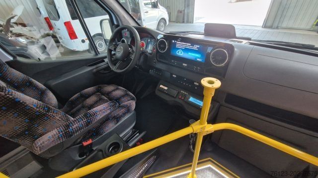 حافلة صغيرة MERCEDES-BENZ Sprinter 517 Heckniederflur Vorlauffahrzeug