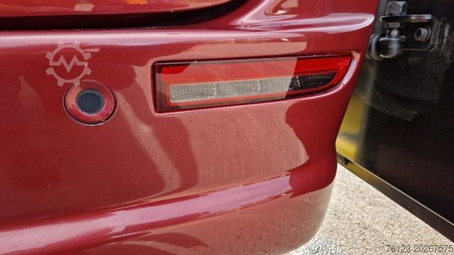 حافلة صغيرة MERCEDES-BENZ Sprinter 517 Heckniederflur Vorlauffahrzeug