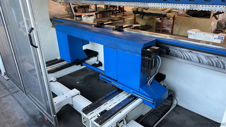 プレスブレーキ TRUMPF TrumaBend V170