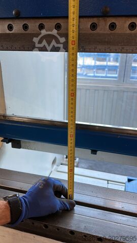 プレスブレーキ TRUMPF TrumaBend V170