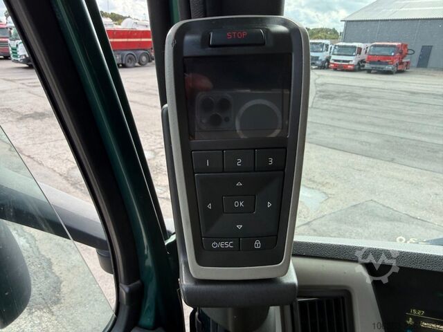 Camion benne VOLVO FM 500 8x4*4 Nopa Kipper / Tipper Euro 6
