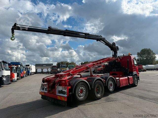 Grue montée sur camion VOLVO FM500 8x2 Pusher Tridem Crane Hiab 099 B3 Radio