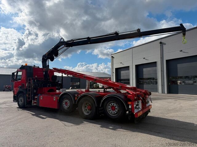Grue montée sur camion VOLVO FM500 8x2 Pusher Tridem Crane Hiab 099 B3 Radio