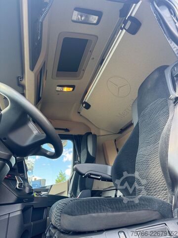 รถบรรทุกตู้ MERCEDES-BENZ ACTROS 2545 L / LBW / SEITENTÜRE